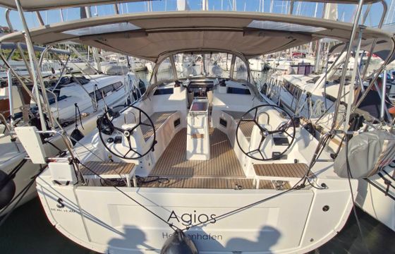 Beneteau Oceanis 37.1