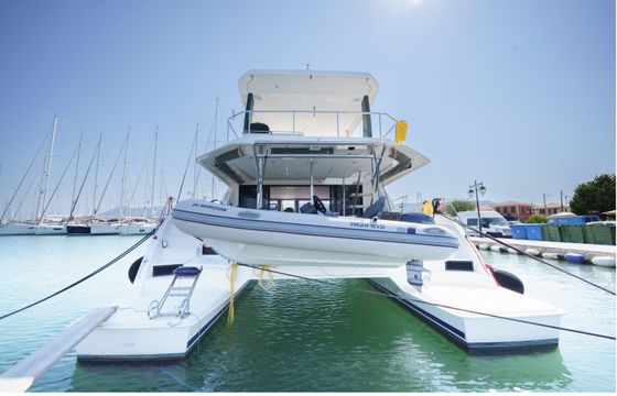 Leopard Catamarans Leopard 43 Pc
