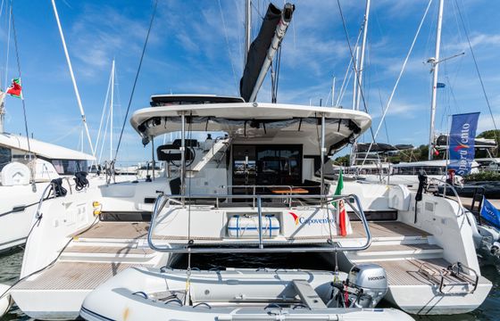 Lagoon 42