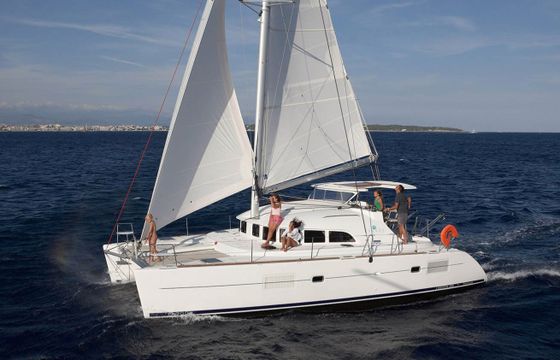 Lagoon 410
