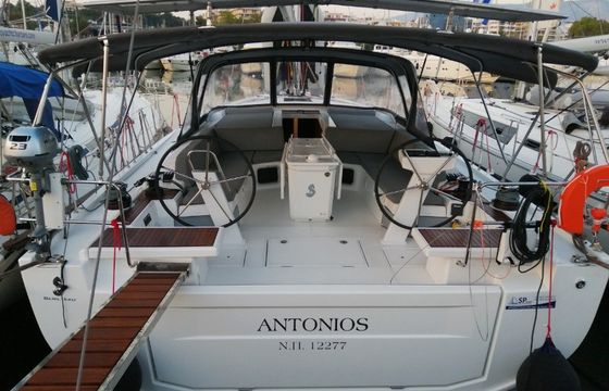 Beneteau Oceanis 51.1