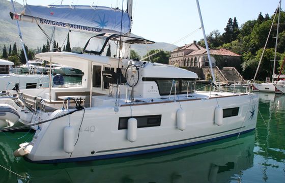 Lagoon 40