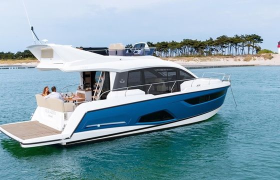 Sealine F430