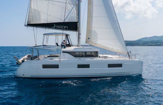 Lagoon 46 A/c & Gen & Wm