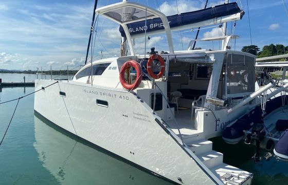 Island Spirit Yachts Island Spirit 410