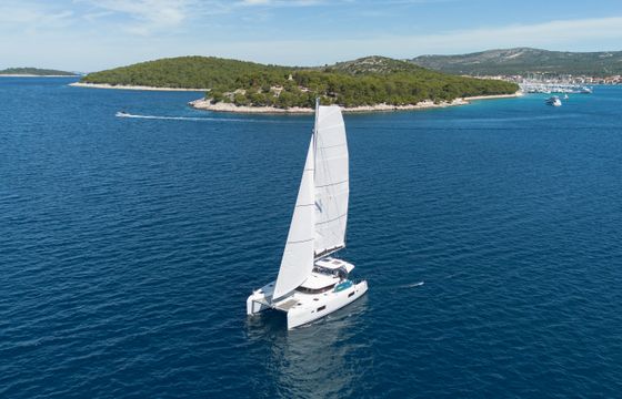 Lagoon 42