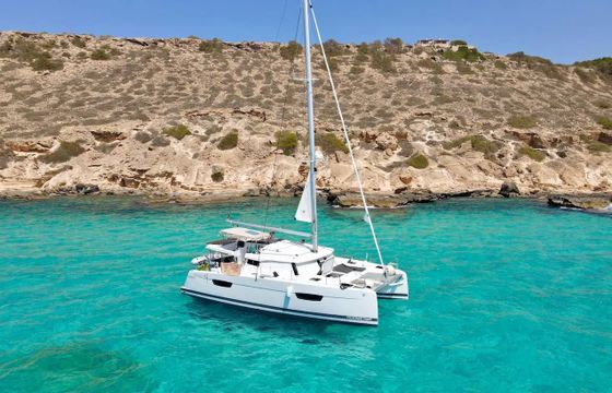 Fountaine Pajot Astrea 42 Maestro
