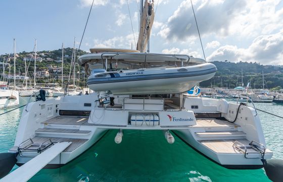 Lagoon 42