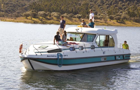 Nicols Yacht Nicols Sedan 1310