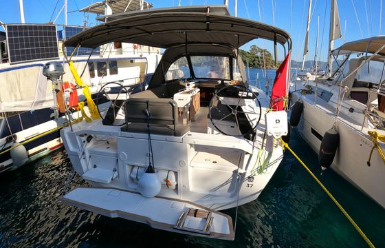 Dufour Yachts Dufour 37