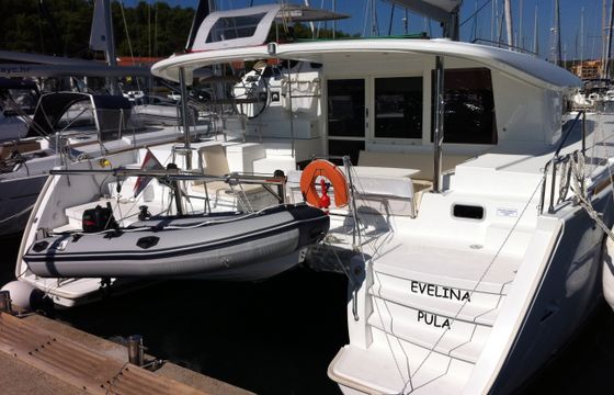Lagoon 400 S2