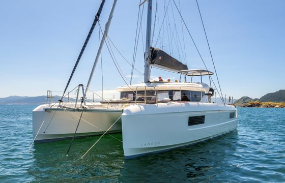 Lagoon 43