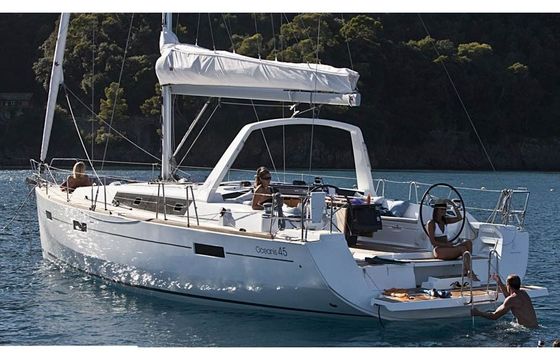 Beneteau Oceanis 45