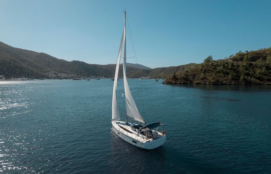 Bavaria C38