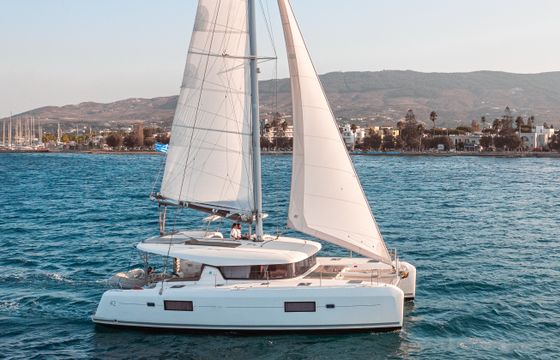 Lagoon 42 A/c & Gen