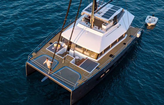 Catamaran J-yachts