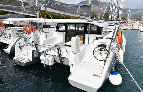 Excess Catamarans Excess 11