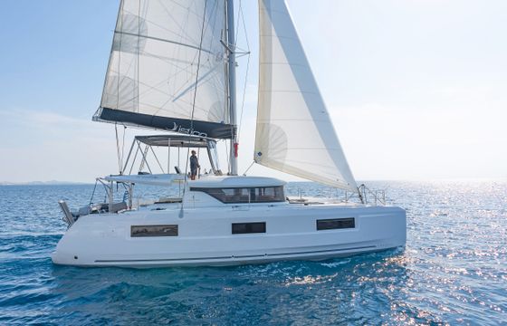 Lagoon 46 A/c & Gen & Wm