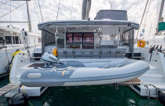 Fountaine Pajot Astréa 42