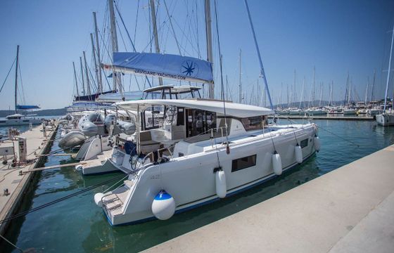 Lagoon 42