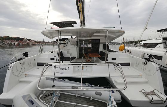 Lagoon 42