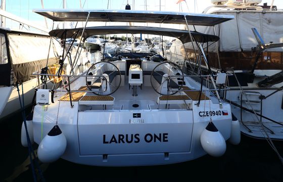Bavaria C42