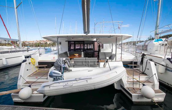 Fountaine Pajot Astrea 42