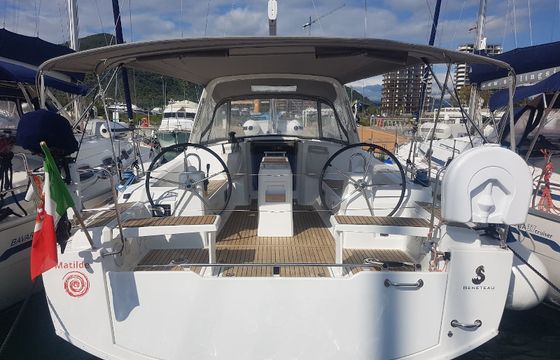 Beneteau Oceanis 38.1
