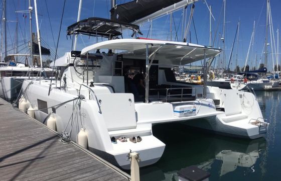 Lagoon 42