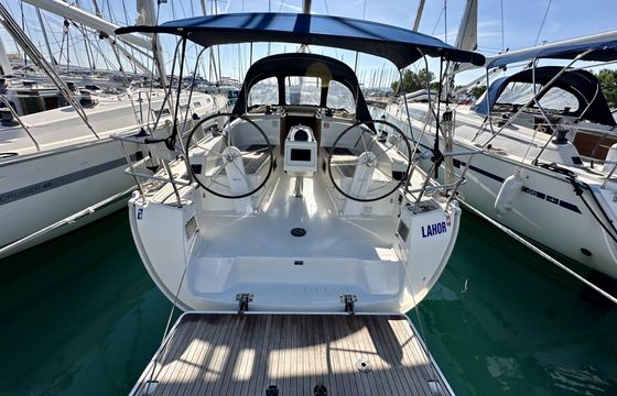Bavaria Cruiser 37