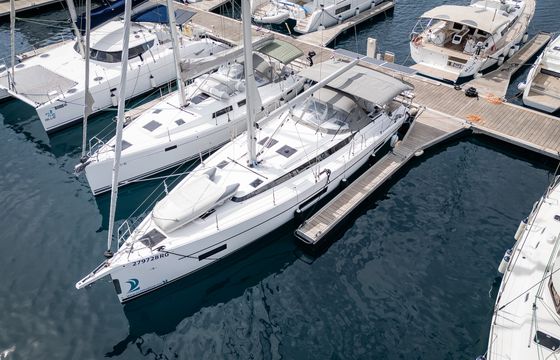 Bavaria C45 Style