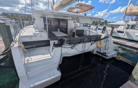 Fountaine Pajot Astrea 42