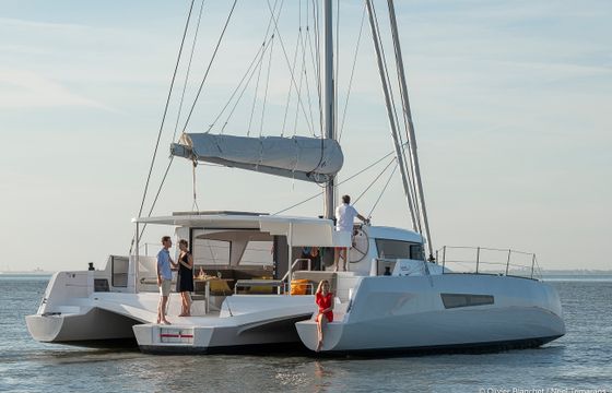 Neel Trimarans Neel 47