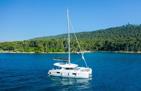 Lagoon 42