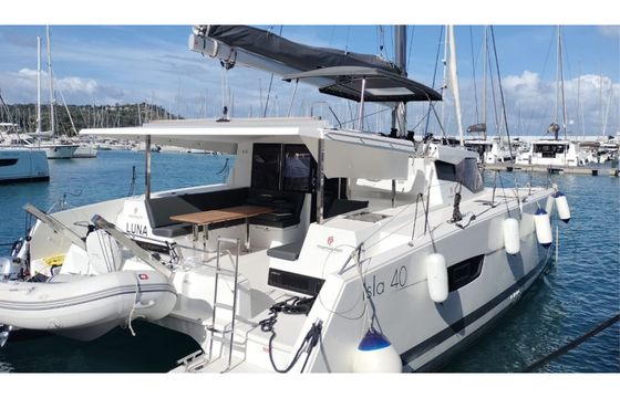 Fountaine Pajot Isla 40