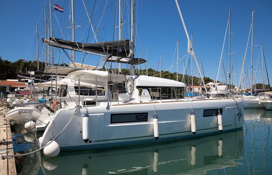 Lagoon 40