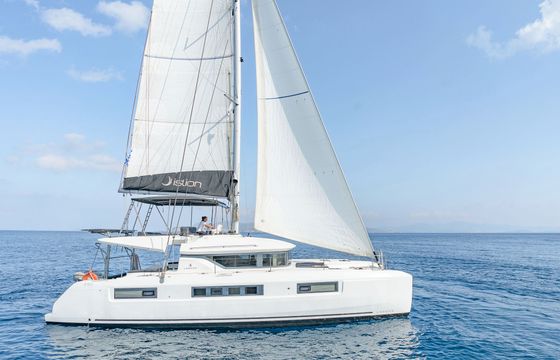Lagoon 50 A/c & Gen & Wm