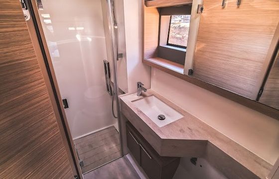 Lagoon 51