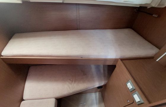Beneteau Oceanis 46.1
