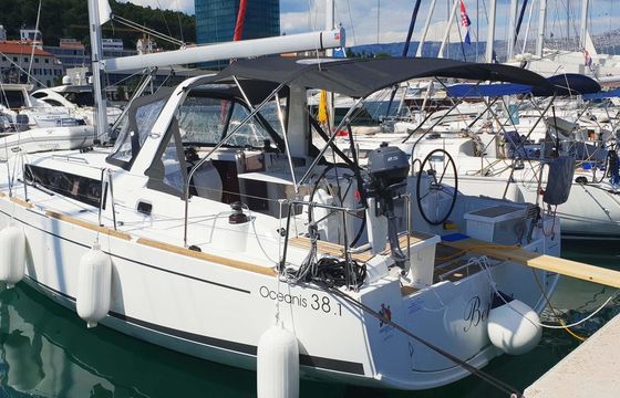 Beneteau Oceanis 38.1