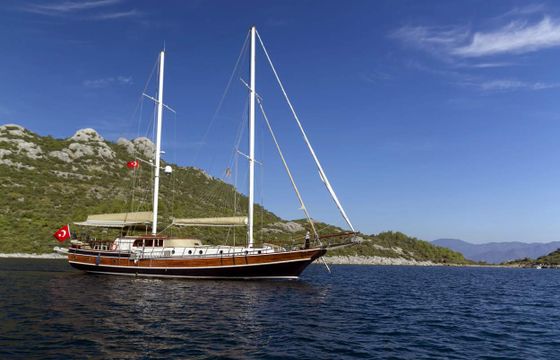 Custom Made Derya Deniz