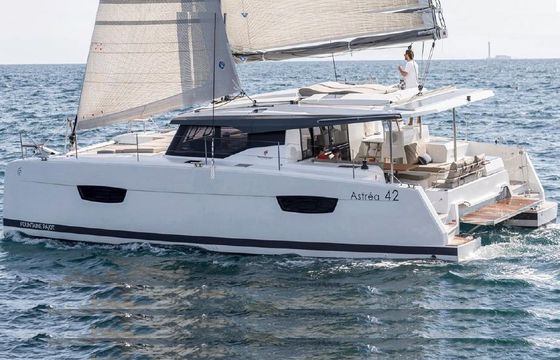 Fountaine Pajot Astréa 42