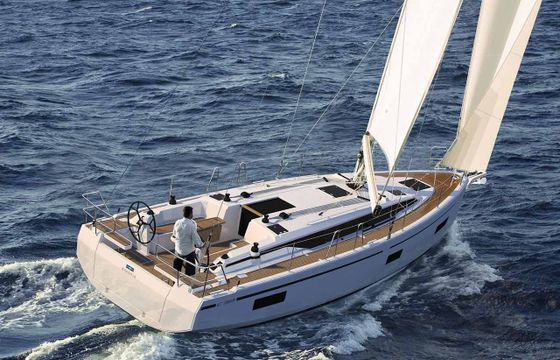 Bavaria C38