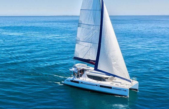 Leopard Catamarans Moorings 4500l/10