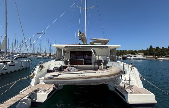 Fountaine Pajot Lucia 40