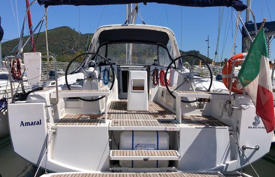 Beneteau Oceanis 38