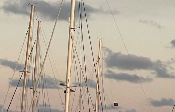 Lagoon 51