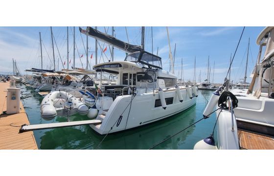 Lagoon 40