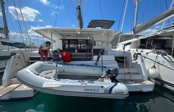 Fountaine Pajot Astréa 42