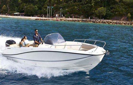Quicksilver Activ 755 Open